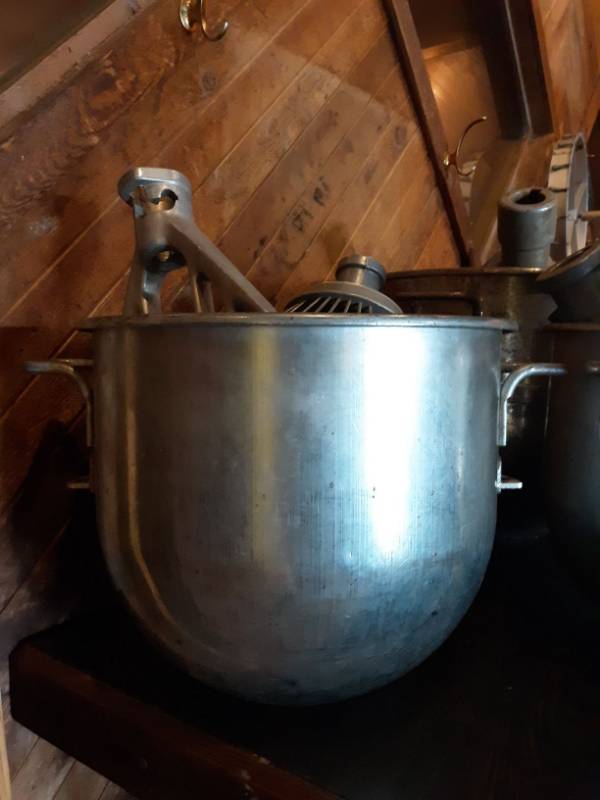 lot 8331 image: Industrial Sized Mixing Bowl with Beater and Whisk