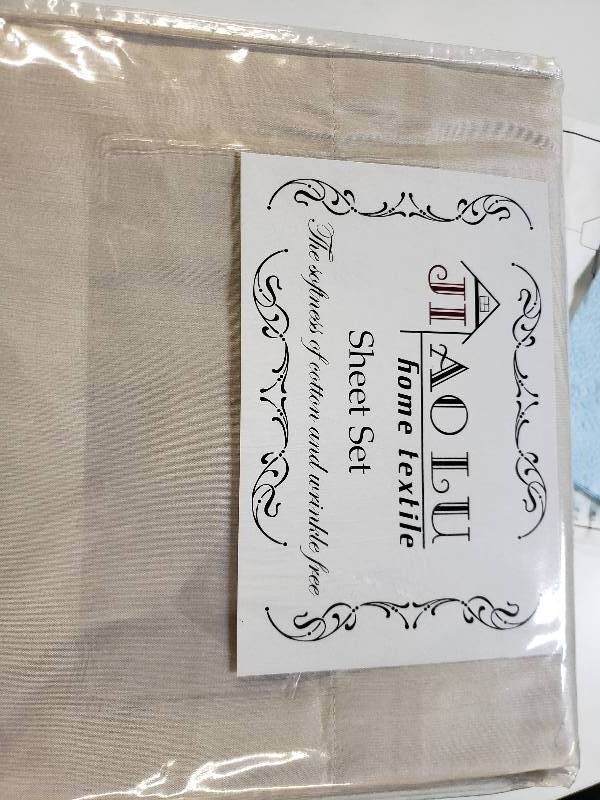 lot 1032 image: Twin Sheet Set. NEW