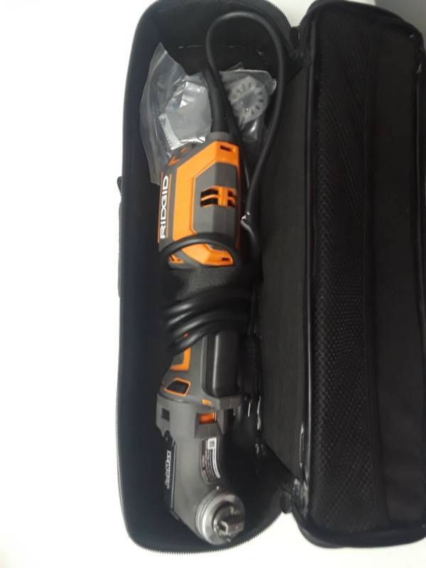 lot 2800 image: Ridgid Jobmax multi tool
