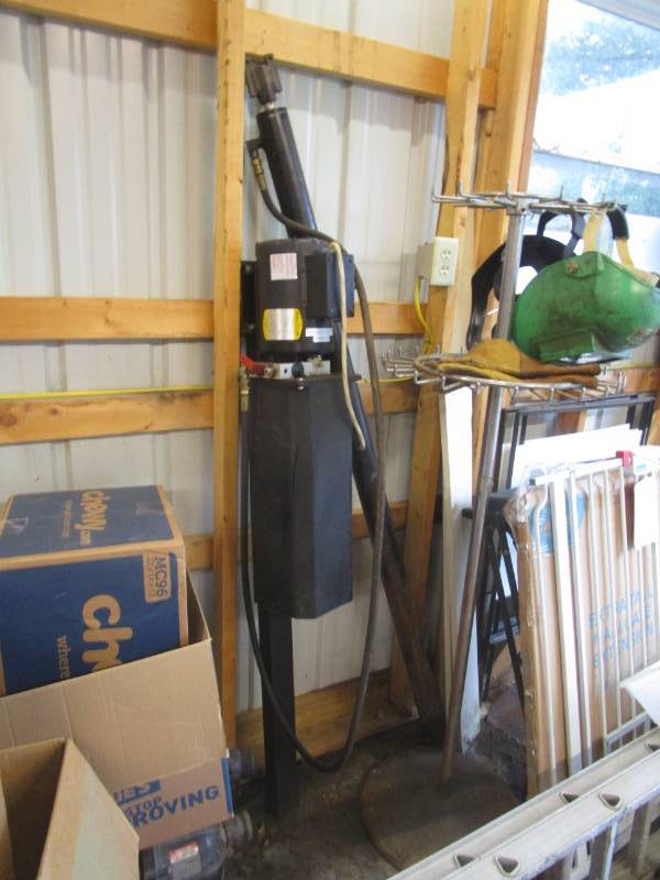 lot 7000 image: Disassembled Car Lift with Baldor Industrial Motor 19.5 amps