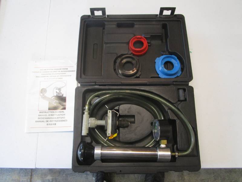 lot 7011 image: Matco Tools Cooling System Pressure Tester PT70800
