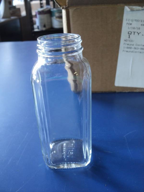 lot 8561 image: (1) case of (24) 8 oz glass French Square bottle, clear