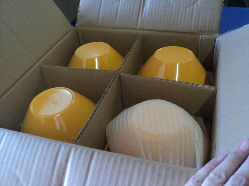 lot 9328 image: (7) ct lot Summer brand melamine bowls
