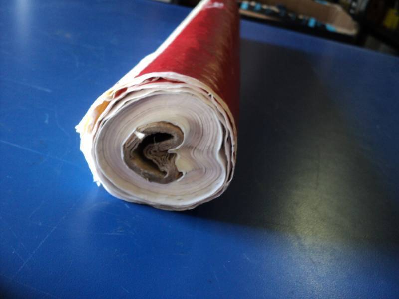 lot 9332 image: (1) roll disposable table cloth, 42 x approx 50, Creepy Circus stripe