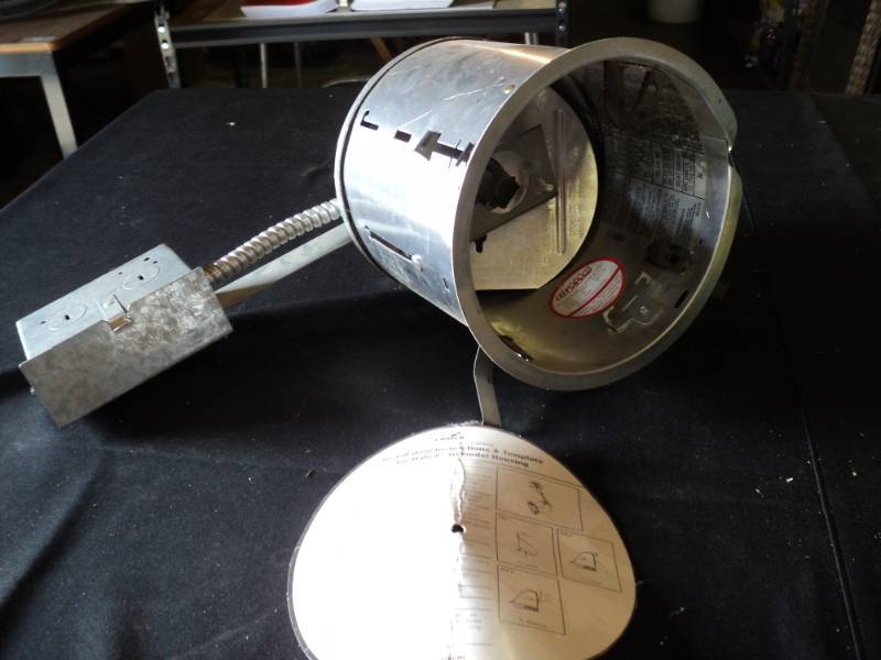 lot 9940 image: Cooper Lighting Halo 6 recessed lighting Can