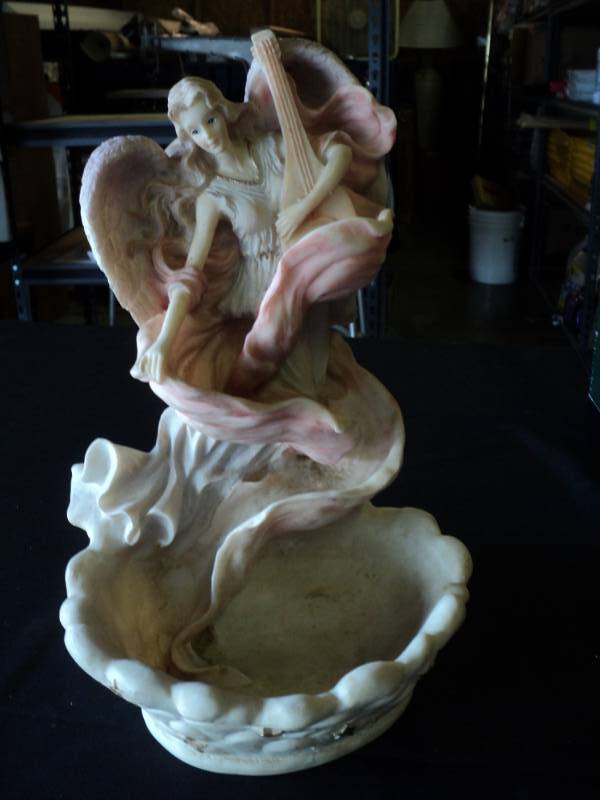 lot 9983 image: Angel Table Fountain, may be missing pieces, untested