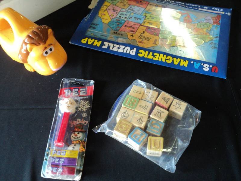 lot 9986 image: Mixed lot kids toys