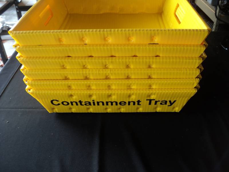 lot 10044 image: (6) ct lot Yellow Containment tray, 17 x 17 x 4
