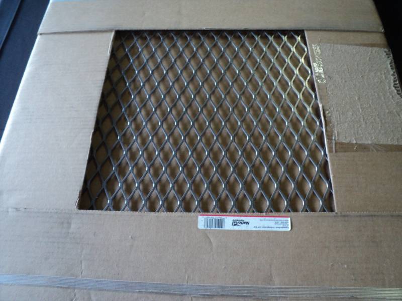 lot 10073 image: (1) National Hardware Expanded Steel Panel 24 x 24, 13 gauge, 34 grid, Plain Steel finish