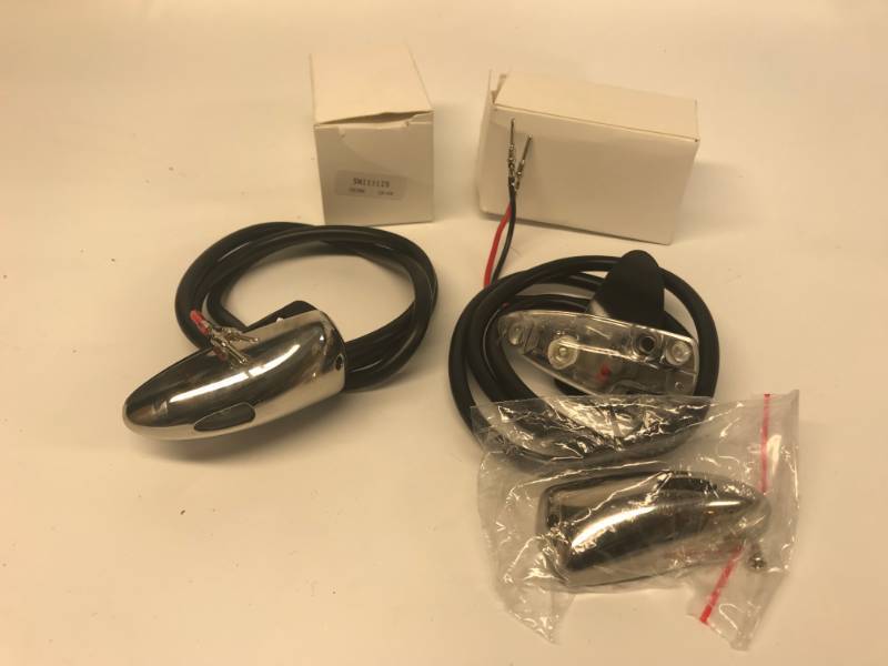 lot 3084 image: T-H MARINE LOW PROFILE BULLET NAV LIGHTS