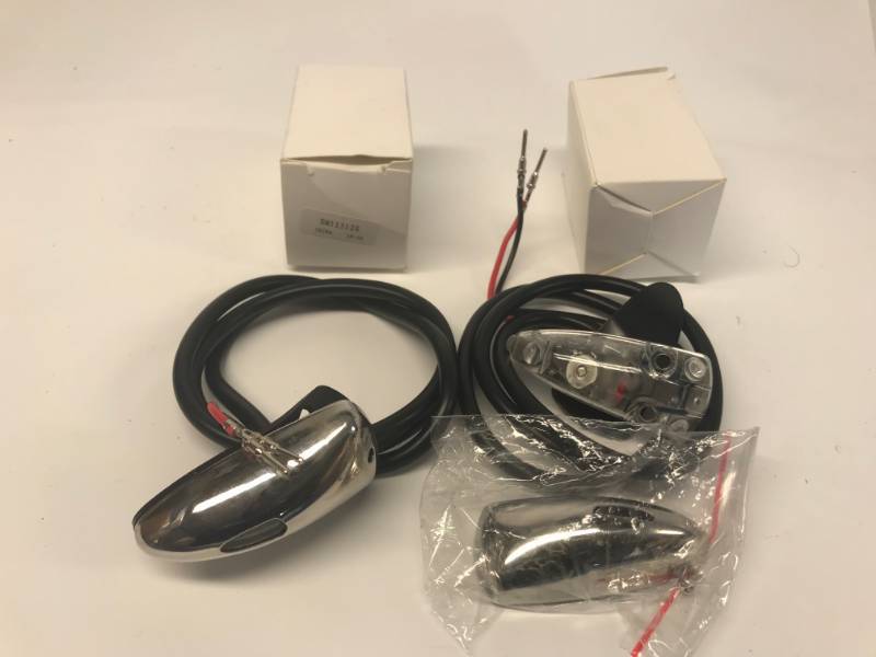 lot 3088 image: T-H MARINE LOW PROFILE BULLET NAV LIGHTS