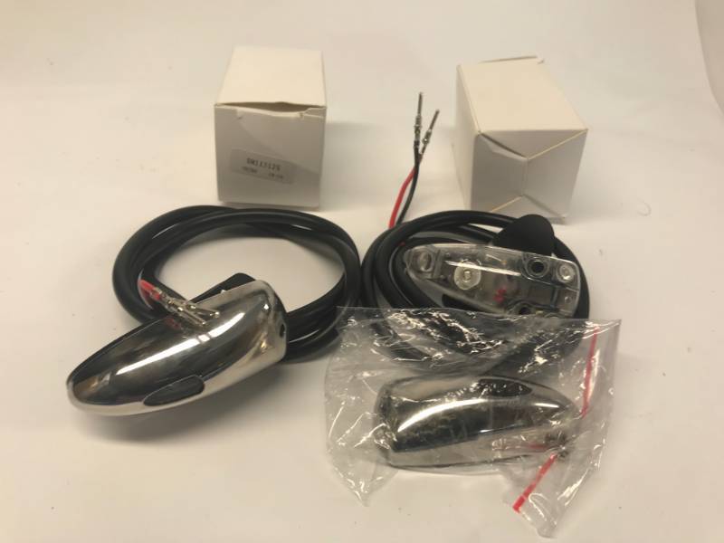 lot 3102 image: T-H MARINE LOW PROFILE BULLET NAV LIGHTS
