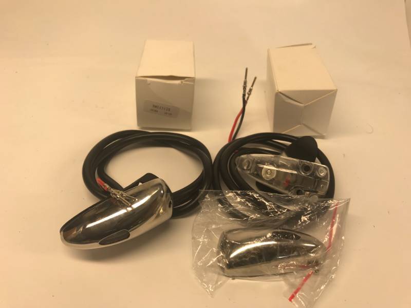 lot 3106 image: T-H MARINE LOW PROFILE BULLET NAV LIGHTS