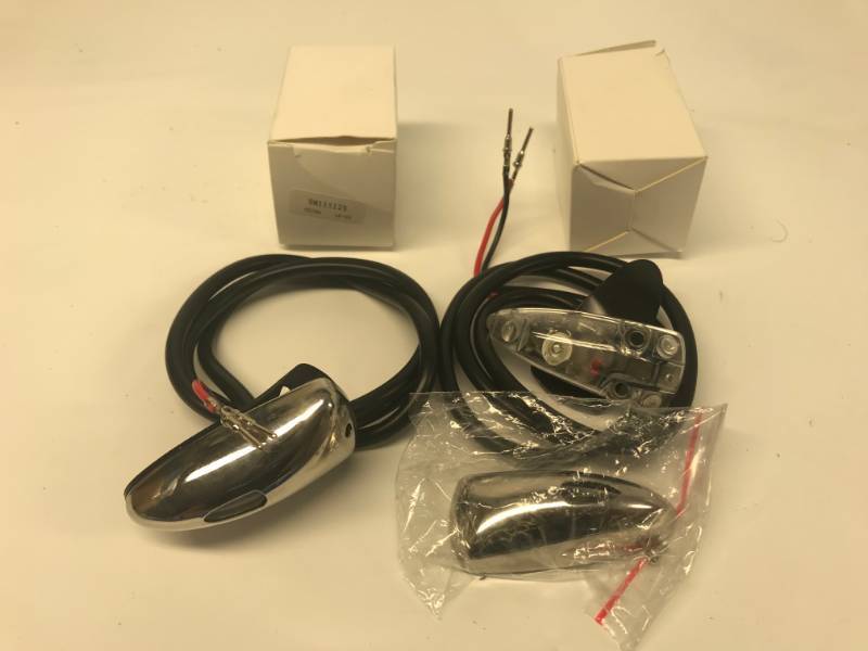 lot 3109 image: T-H MARINE LOW PROFILE BULLET NAV LIGHTS