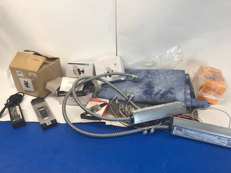 lot 3112 image: LOT OF MIX ELECTRONICS
