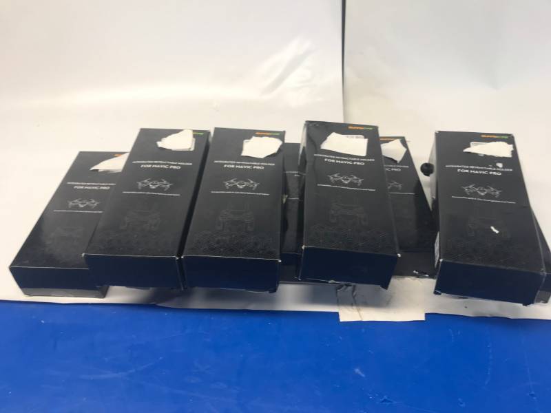 lot 3147 image: LOT OF HOLDER FOR MAVIC PRO