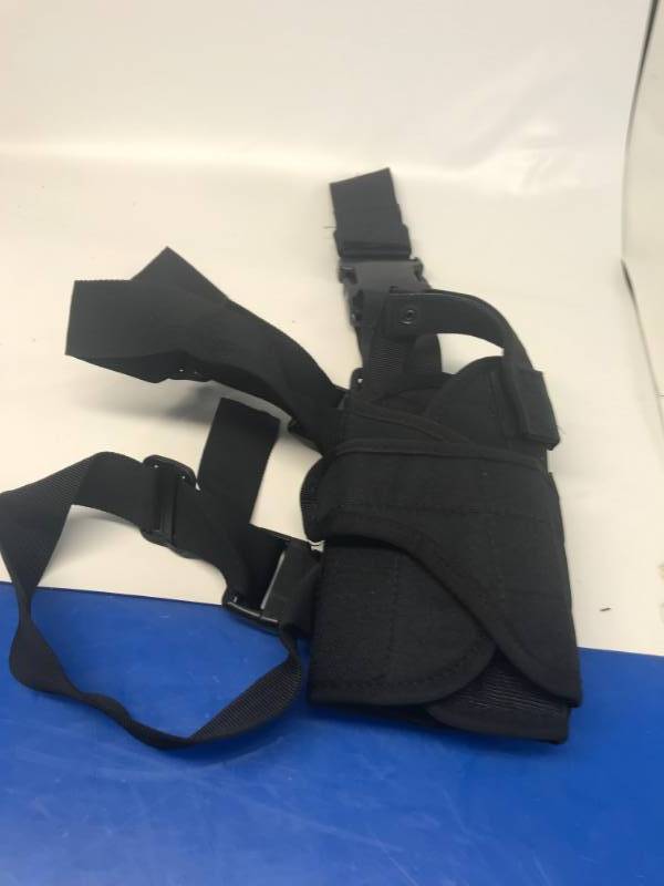 lot 3177 image: TRACTICAL HAND GUN HOLSTER