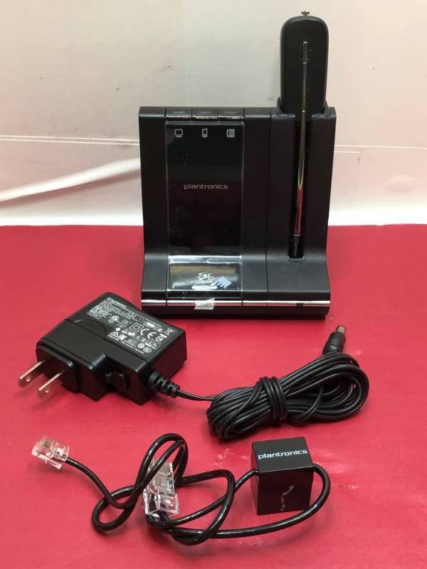 lot 3193 image: PLANTRONICS WIRELESS HEADSET