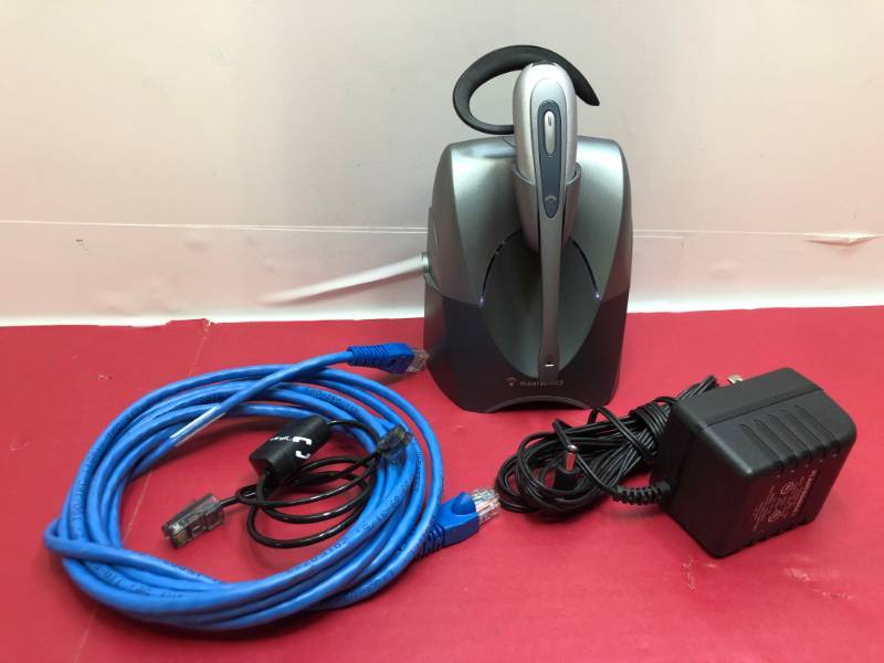 lot 3196 image: PLANTRONICS WIRELESS HEADSET