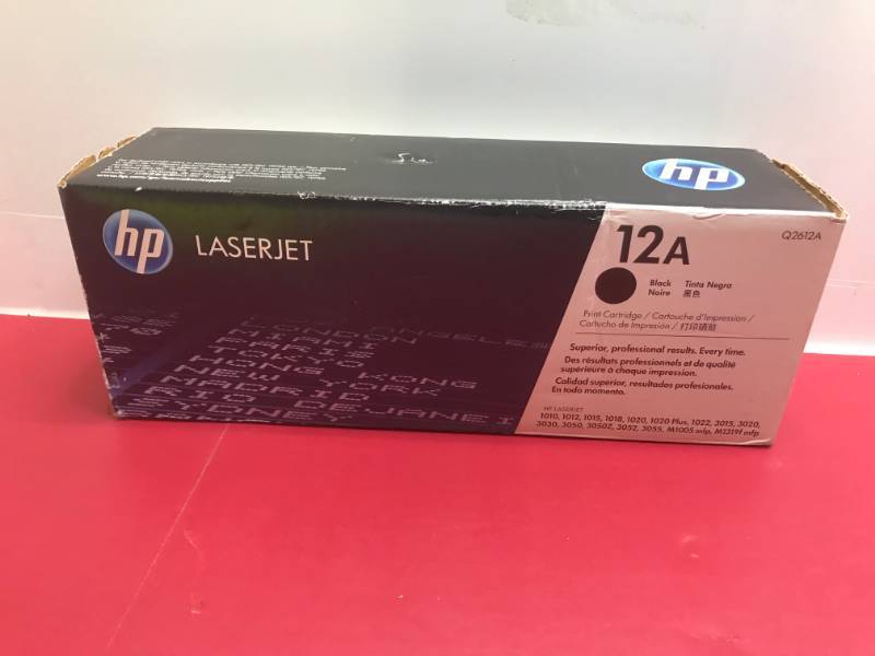 lot 3027 image: HP LASERJET 12A TONER