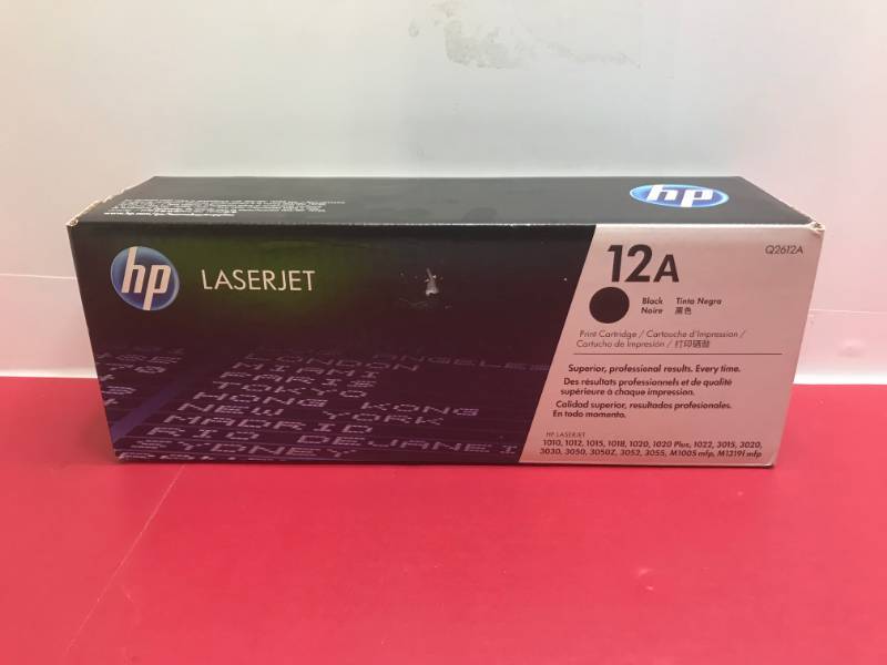 lot 3029 image: HP LASERJET 12A TONER