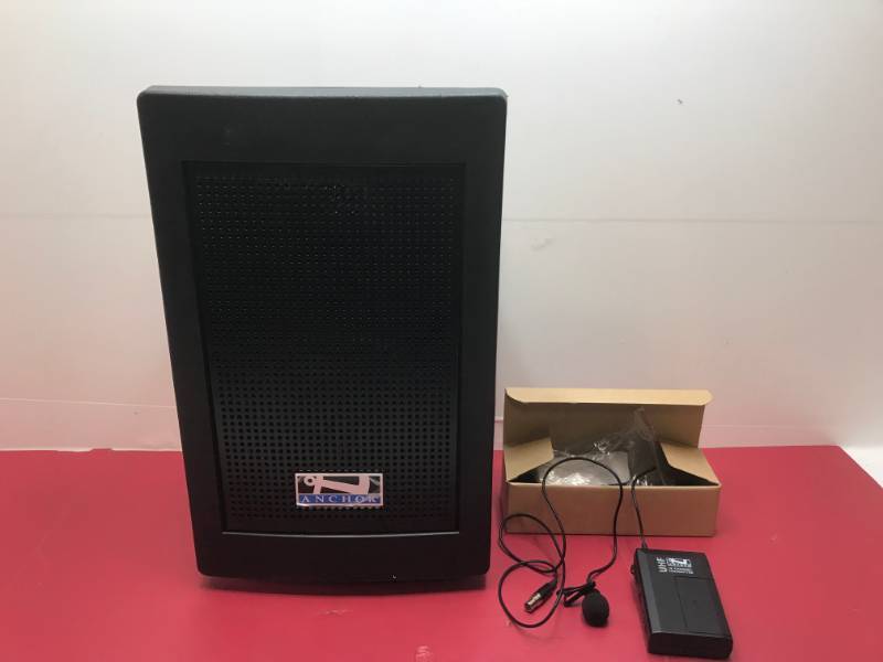 lot 3055 image: ANCHOR EXPLORER PRO 8000 WTRAVEL CASE