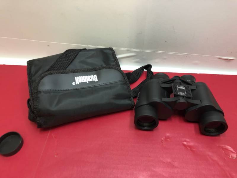 lot 3227 image: BUSHNELL 7X32 BINOCULARS