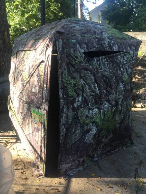 lot 1002 image: PRIMOS HUNTING CLUB XL TENT