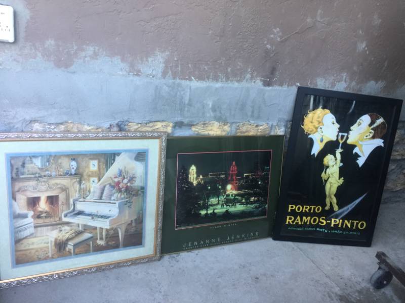 lot 1026 image: LOT OF PICTURE FRAMES