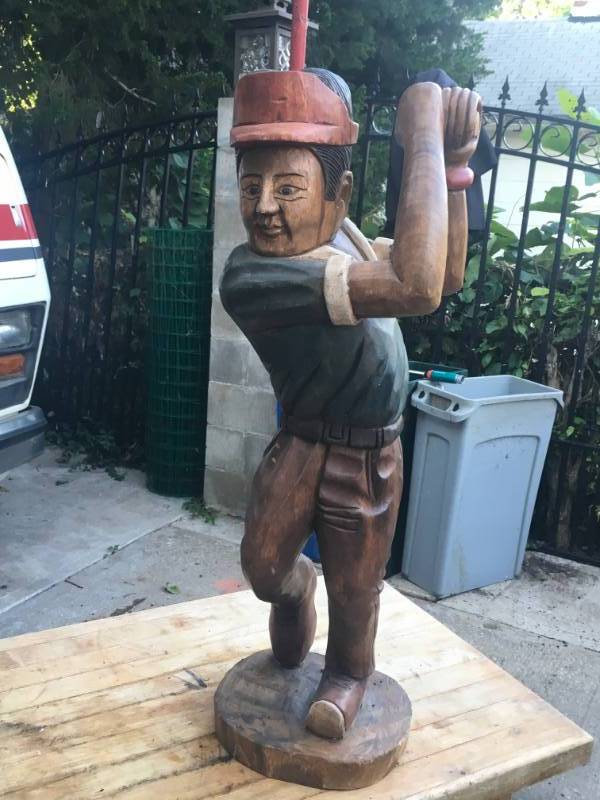 lot 1033 image: WOOD ART