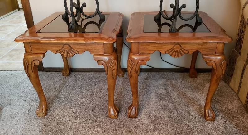 lot 1293 image: Pair of Wood and Glass Accent Tables