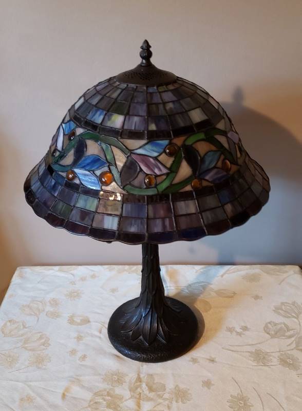 lot 1302 image: Stain Glass Tiffany-Style Lamp