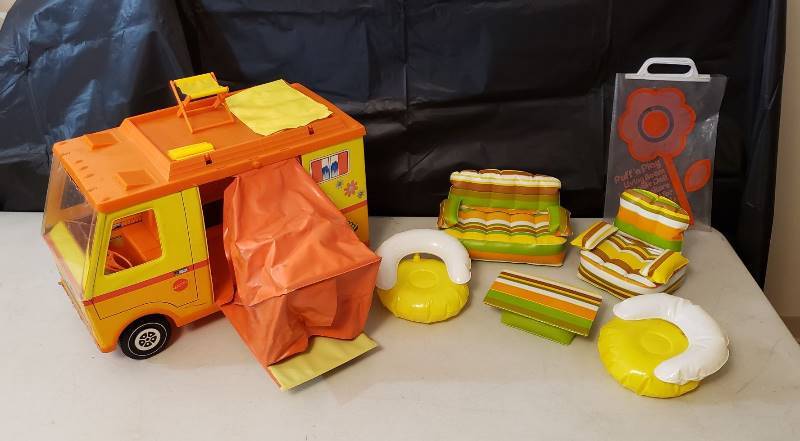 lot 1325 image: Vintage Barbie Country Camper with 5 pc. Puff n Play Furniture