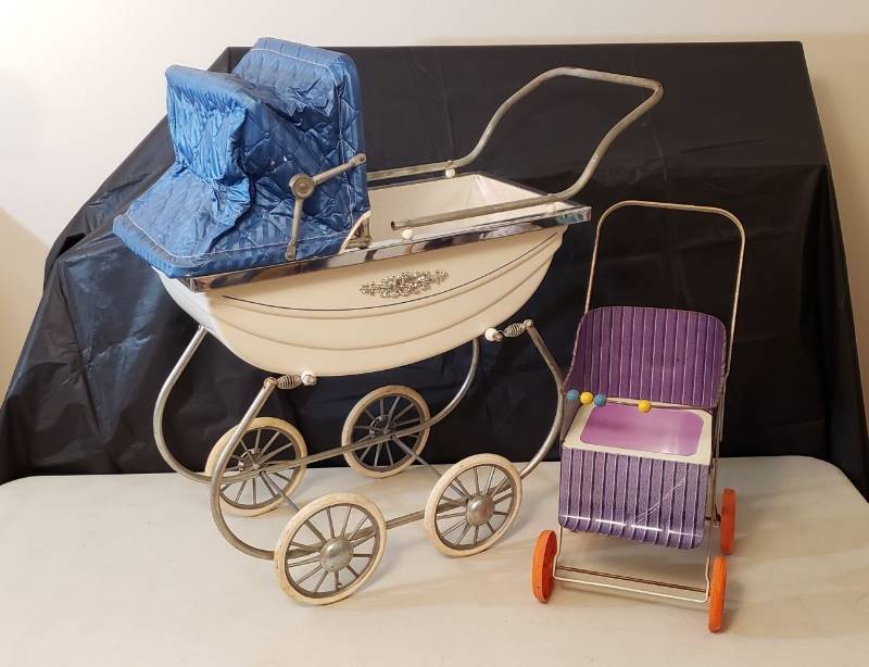 lot 1335 image: Lot of Vintage Baby Doll Buggy (metal  plastic) and Stroller (metal  plastic wheels)