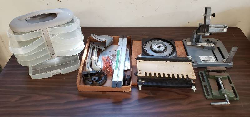 lot 1371 image: Lot of Garage Items - #4 Vise, Dado Blade, Dovetail Template. Organizer, and Table Saw tools