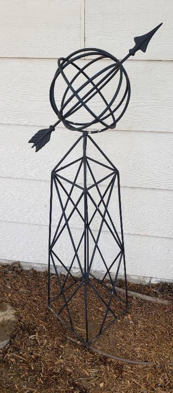 lot 1374 image: Metal Armillary Sphere Topiary - 54  tall
