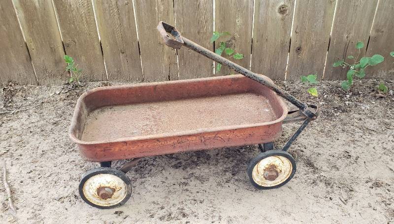 lot 1402 image: Radio Missile Wagon 28  x 13  Tub