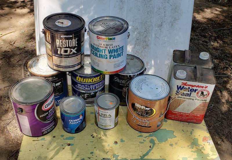 lot 1434 image: Lot of Paint and Sealer