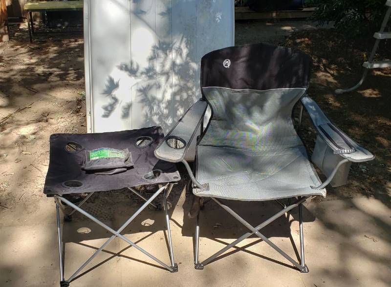 lot 1435 image: Coleman Fold-up Chair and Fold-up Camping Table