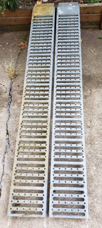 lot 1443 image: Pair of Metal Ramps - 72  long and 9  wide