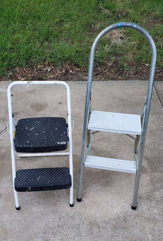 lot 1449 image: Pair of Step Stools