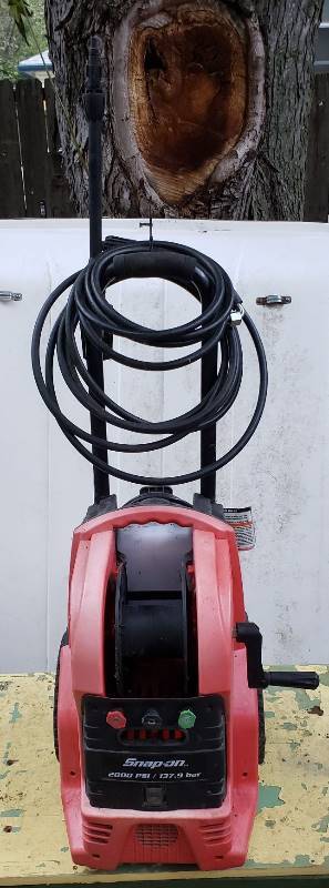lot 1457 image: Snap-on 2000 psi Pressure Washer - Powers On - hose will need to be re-attached