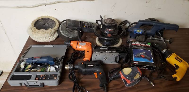 lot 1478 image: Lot of Corded Power Tools