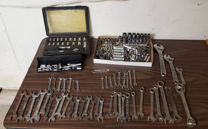 lot 1482 image: Lot of Sockets, Open end Wrenches, Box end Wrenches, Ratchet sets, and Crescent Wrenches