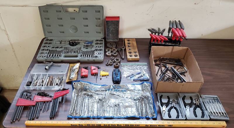 lot 1489 image: Lot of Tap & Die Sets, Various Sets of Allen Wrenches, and Small Tool Set