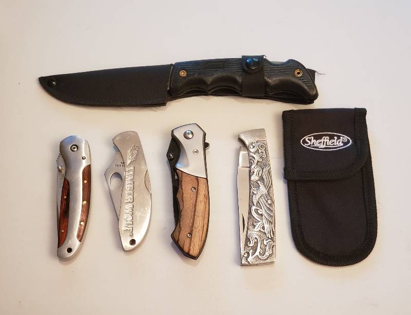 lot 1540 image: Lot of Folding Knives