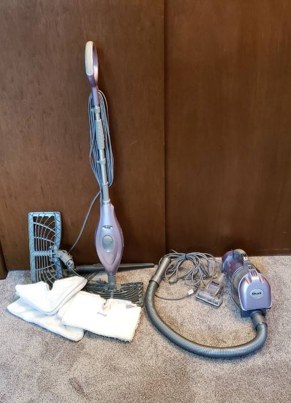 lot 1578 image: Lot of 2 Shark Cleaning Tools with Accessories -both works