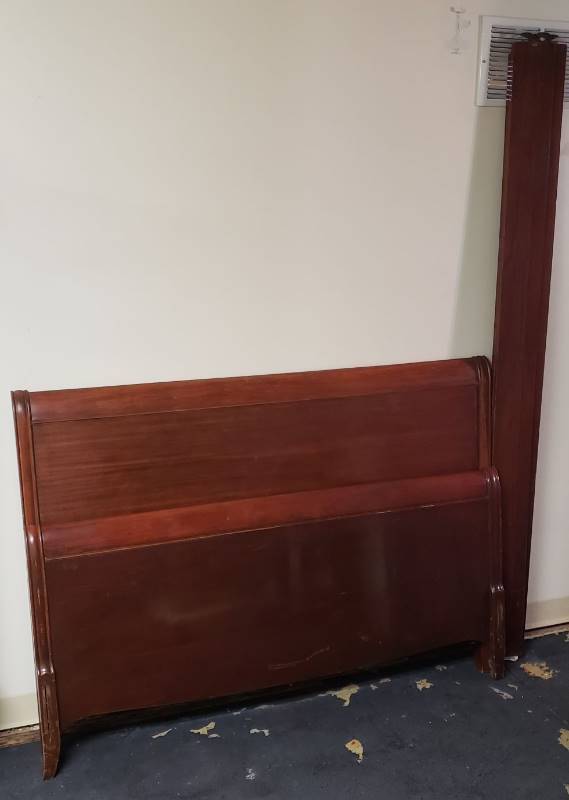 lot 1610 image: Cherry Wood Full Bed Frame (Headboard, Footboard, and Rails)