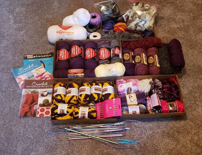 lot 1625 image: Lot of Crochet and Knitting Items