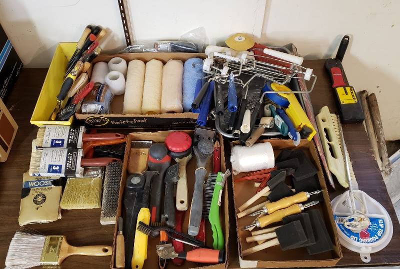 lot 1641 image: Lot of Home Improvement Painting Supplies